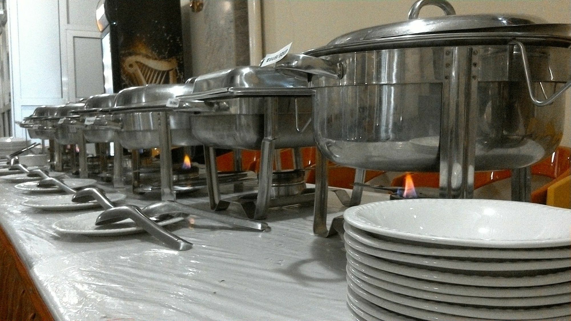 Mobushipe Immaculate Suites And Apartments מראה חיצוני תמונה